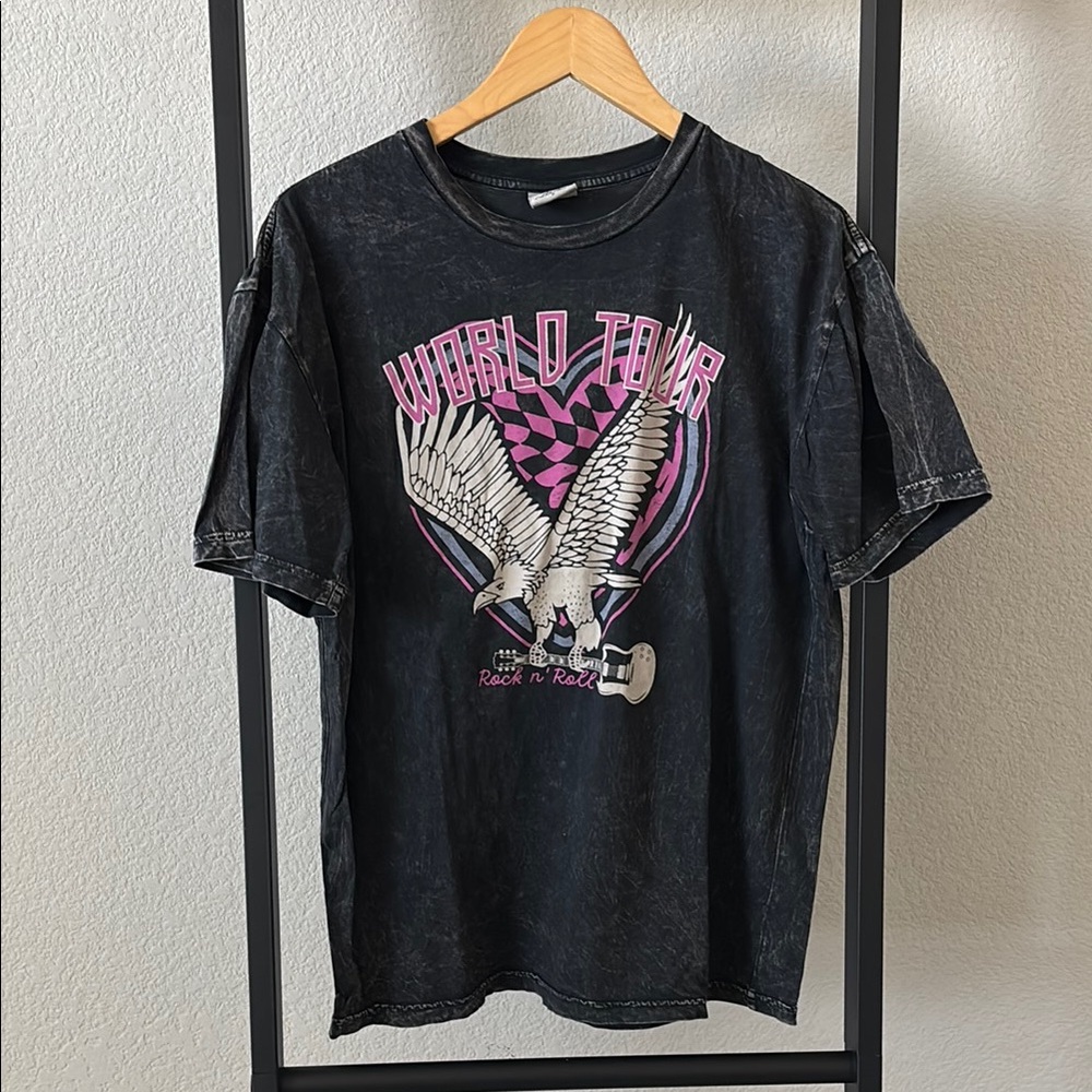 Rock n roll tee